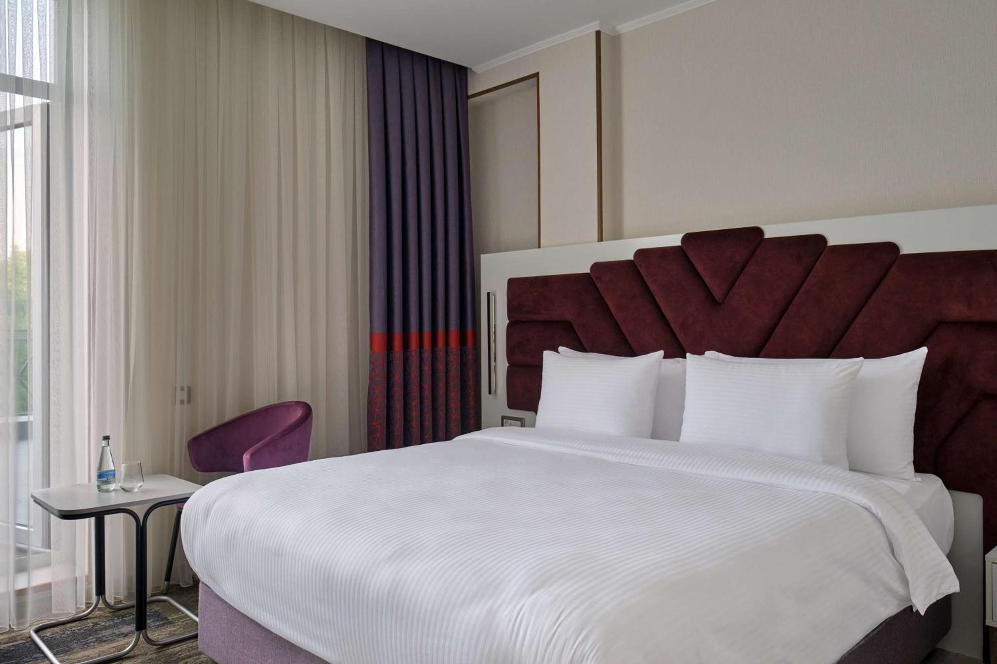 Panarams Tashkent Hotel, A Member Of Radisson Individuals Екстериор снимка